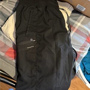 Healing Hands Men's Black Cargo Pants